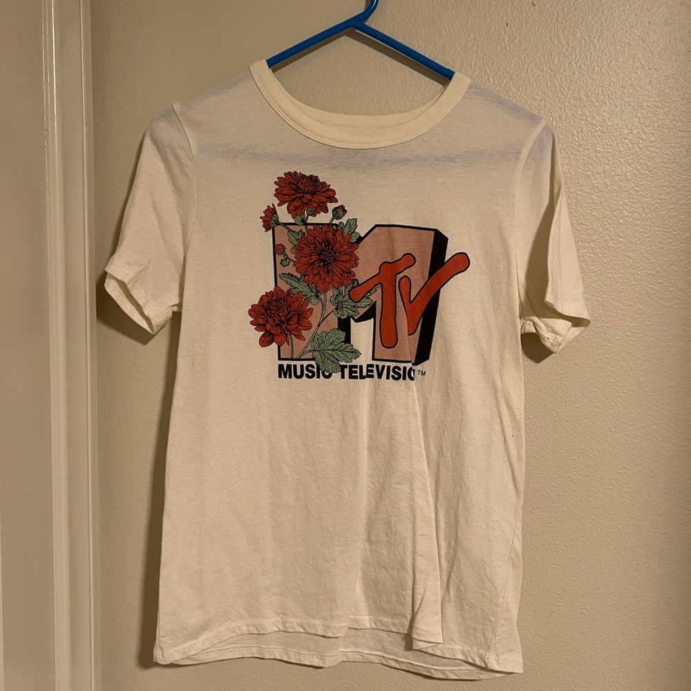MTV graphic tee